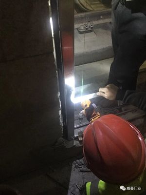 威曼門業軌道交通解決方案 徐州地鐵1號線鋼質內室門系列產品解析